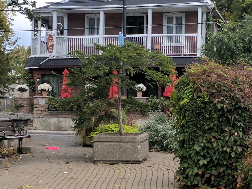 St-Charles Park | 72 Avenue Saint-Charles, Dorval, QC H9S 3T3, Canada | Phone: (800) 463-5060