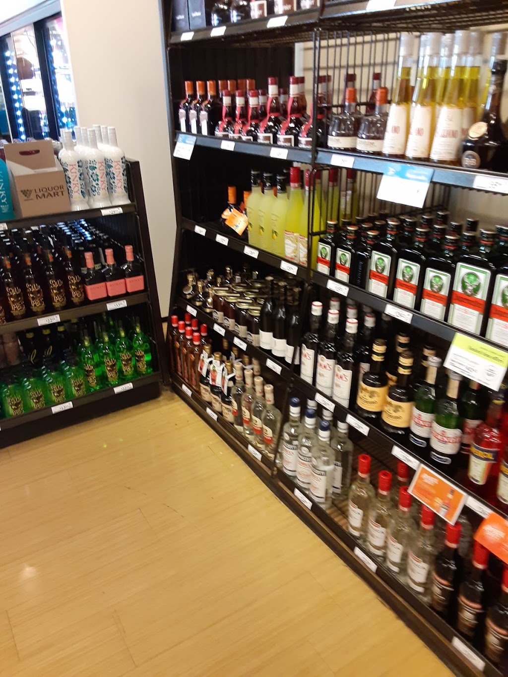 Crestview Liquor Mart | 3393 Portage Ave Unit 170, Winnipeg, MB R3K 2G7, Canada | Phone: (204) 987-4054