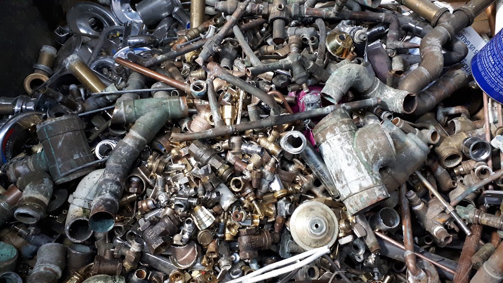 AIM Recyclage Sherbrooke (déménagé) | 3804 Chemin Bibeau, Sherbrooke, QC J1H 0E3, Canada | Phone: (819) 563-8012
