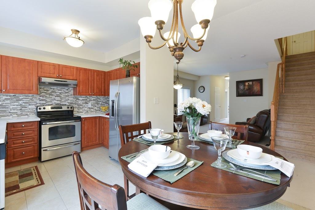 Mini Real Estate | 821 Bovaird Dr W, Brampton, ON L6X 0T9, Canada | Phone: (416) 894-2513