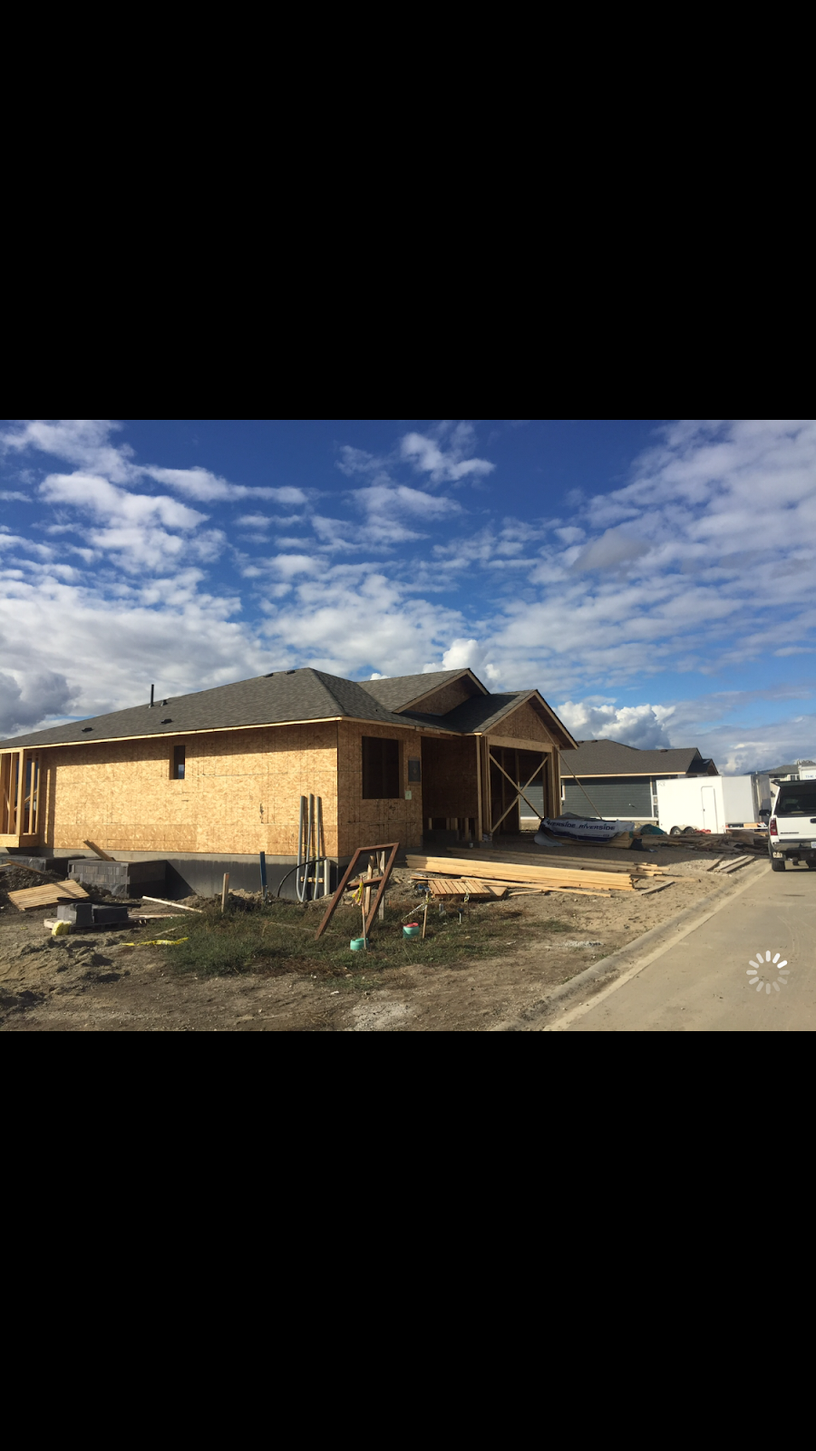 Select Roofing | 4305 19 Ave #15, Vernon, BC V1T 9X4, Canada | Phone: (250) 308-8666