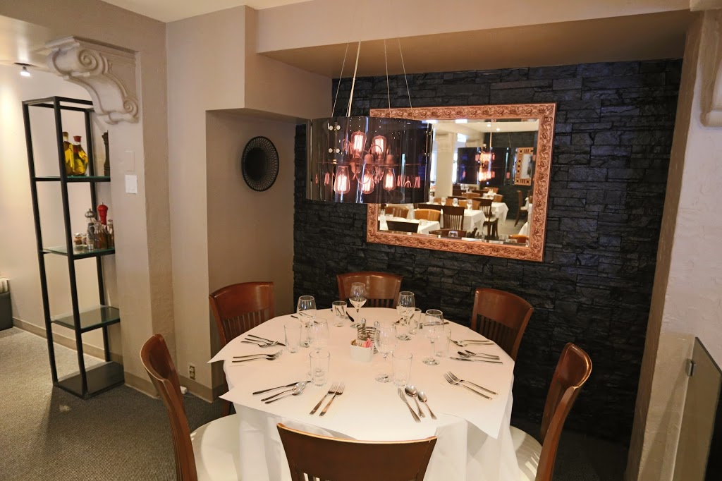 Restaurant Le Vieux Four de Laval | 5070 Boulevard Lévesque E, Laval, QC H7C 1N1, Canada | Phone: (450) 661-7711
