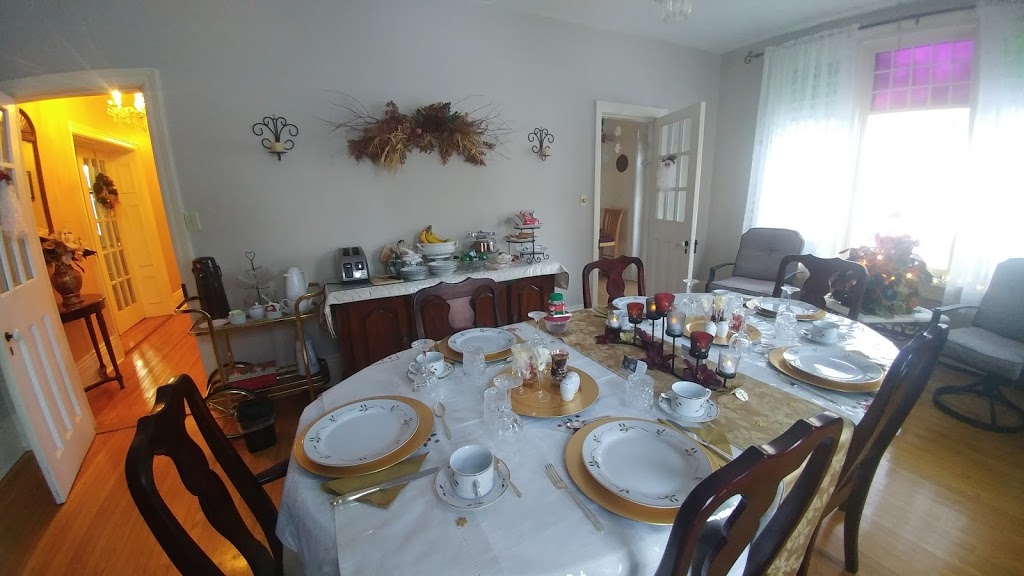 Big Blue House | 340 Queen St W, Mount Forest, ON N0G 2L3, Canada