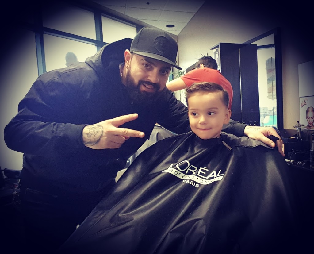 Rockys Barber Shop | 785 Wonderland Rd S, London, ON N6K 2Y5, Canada | Phone: (519) 474-4345