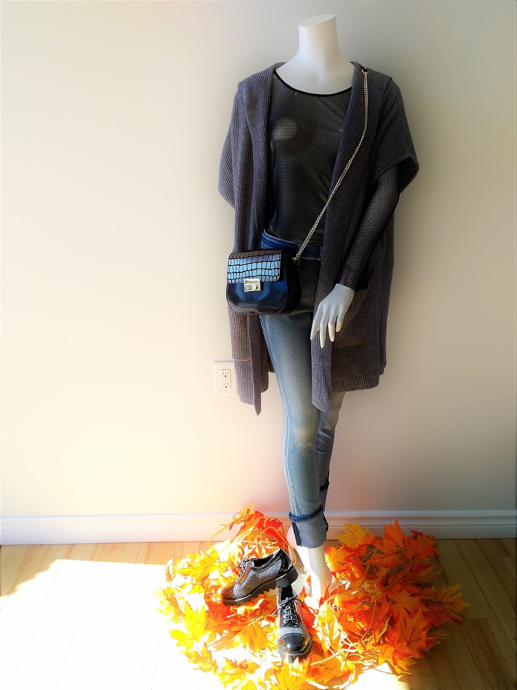 ND Studio - Clothing, Alterations, Custom Tailoring & Repairs | 832 The Queensway, Etobicoke, ON M8Z 1N5, Canada | Phone: (416) 769-8745