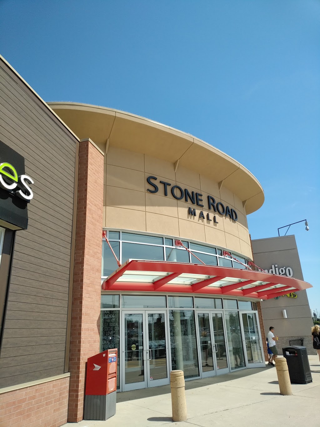 Stone Road Mall - 435 Stone Rd W, Guelph, ON N1G 2X6, Canada