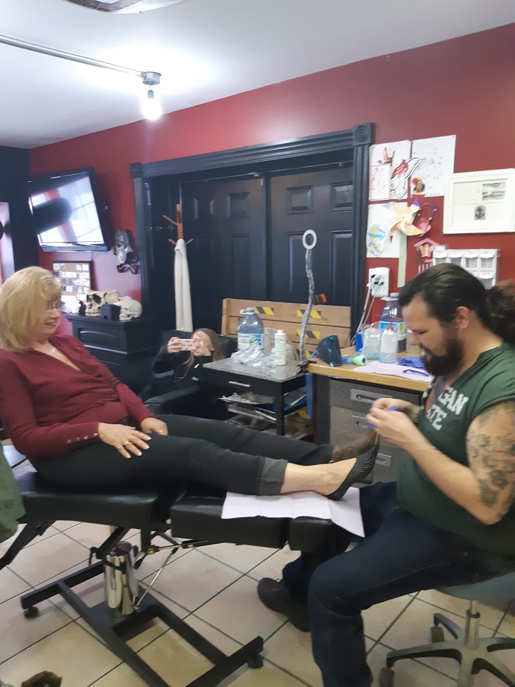 Bears Skin Tattoos | 260 Wellington St, Stratford, ON N5A 2L9, Canada | Phone: (519) 301-0029