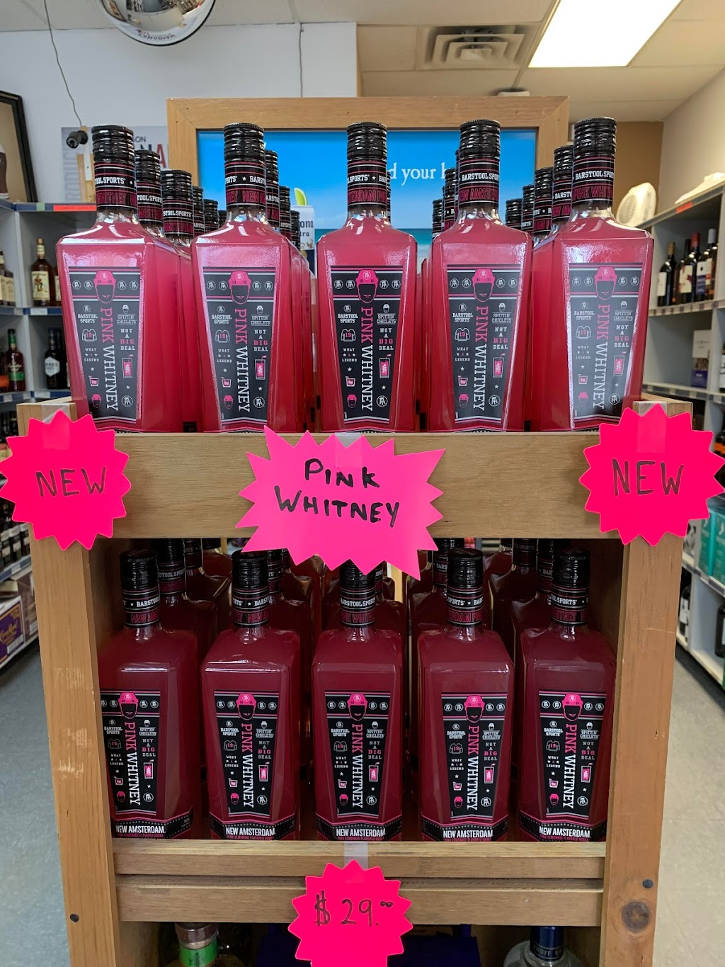 Lous Liquor Store | 991 Columbia Blvd W, Lethbridge, AB T1K 4M5, Canada | Phone: (403) 329-8855