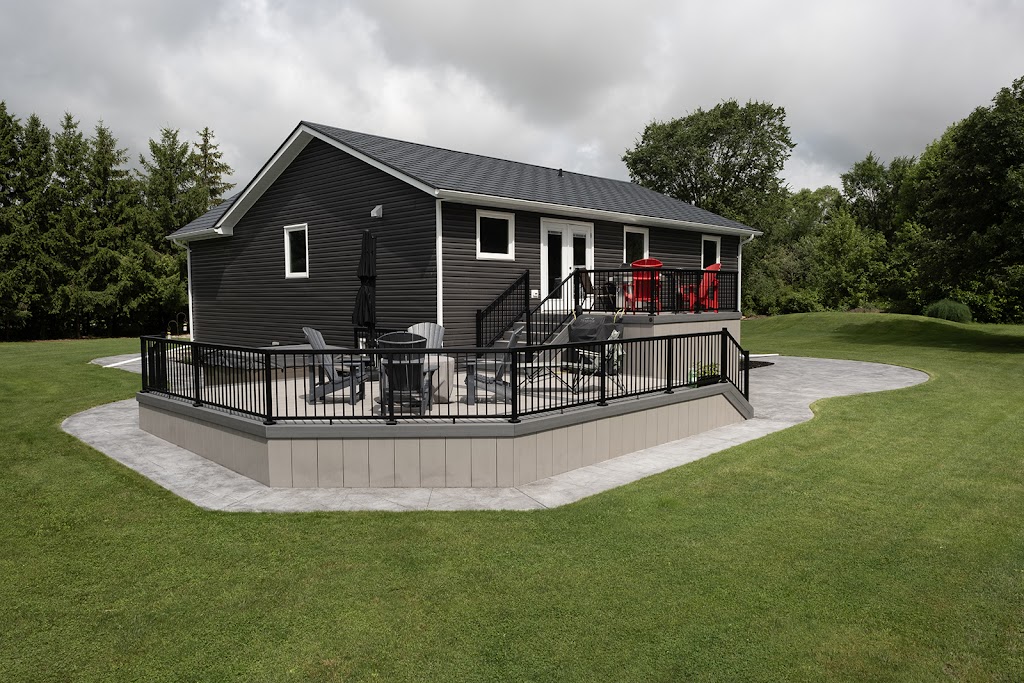 Hickory Dickory Decks - London | 37 Cedarwood Crescent, London, ON N6H 5P5, Canada | Phone: (519) 472-8795