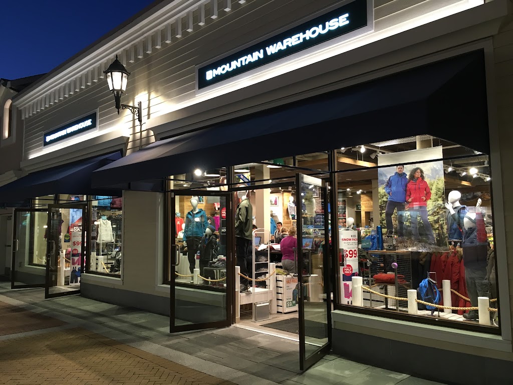 Mountain Warehouse | 7899 Templeton Station Rd, Vancouver, BC V7B 0B7, Canada | Phone: (604) 247-0901
