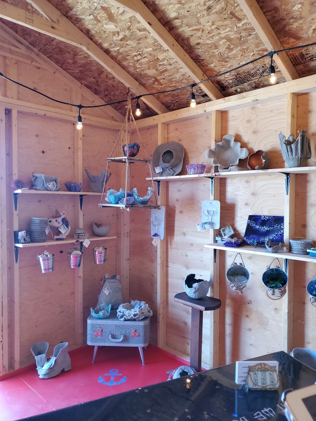 East Coast Sirens Planters & Gifts | 1407 Lighthouse Rd, Digby, NS B0V 1A0, Canada | Phone: (902) 249-1991