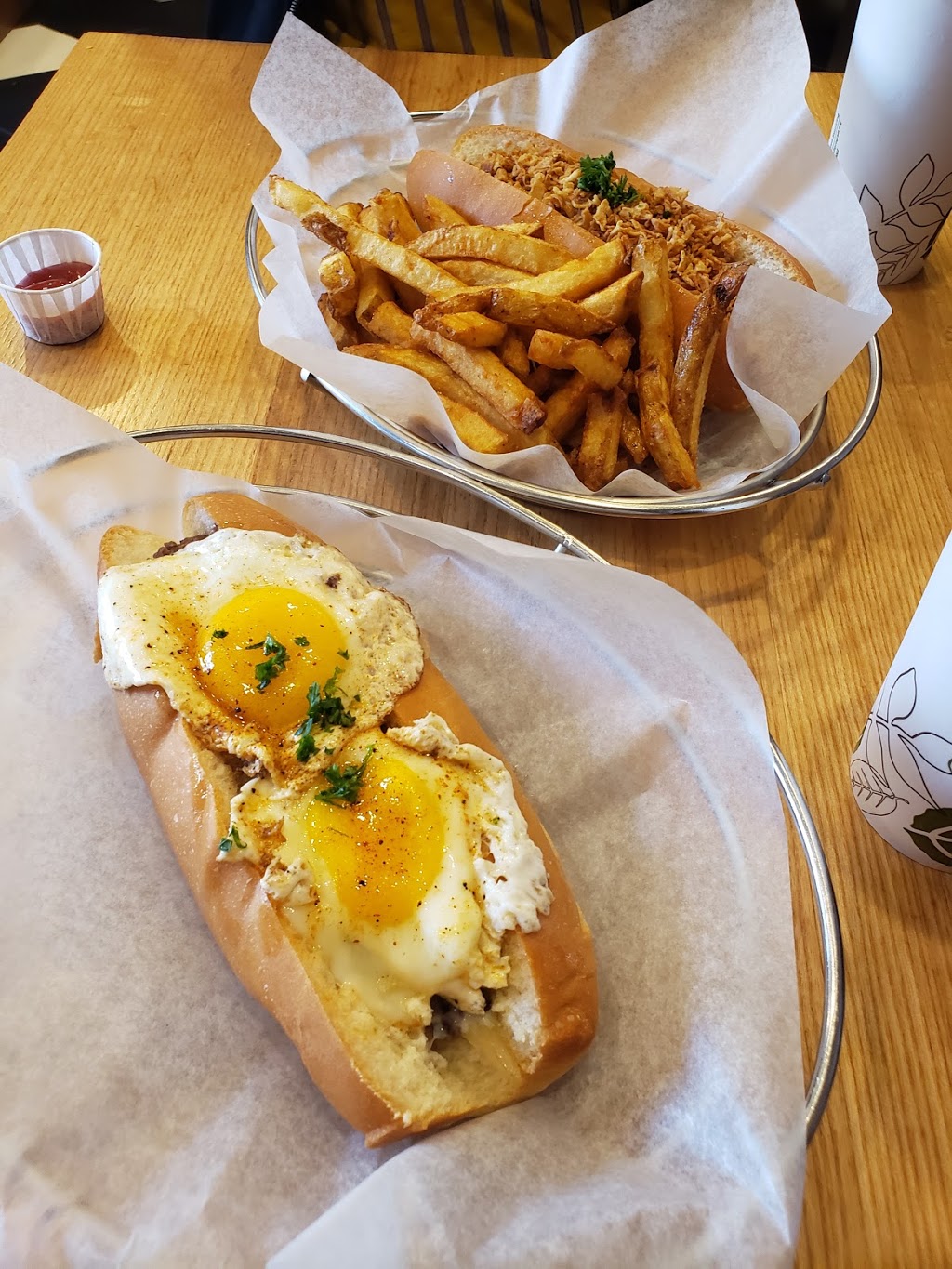 American Cheesesteak Company - Metrotown | 4700 Kingsway e10, Burnaby, BC V5H 4M5, Canada | Phone: (604) 435-8998