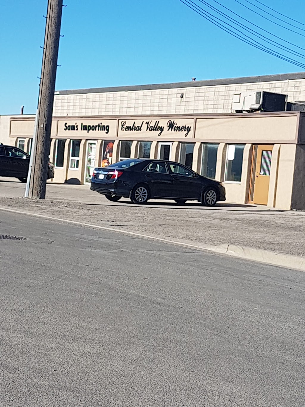 Sams Importing & Distr Co Ltd | 65 Milburn Rd, Hamilton, ON L8E 3A3, Canada | Phone: (905) 561-5071