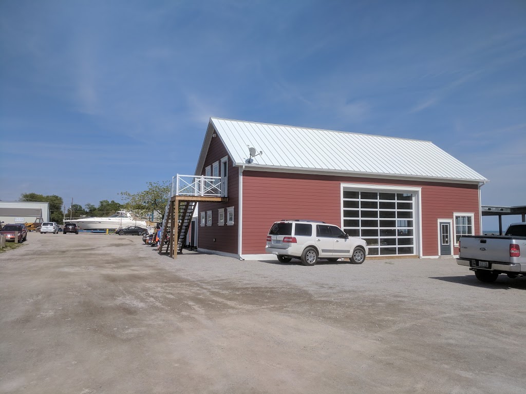 Hoovers Marina & Warfside Restaurant | 5 Erie St, Nanticoke, ON N0A 1L0, Canada | Phone: (519) 587-2776