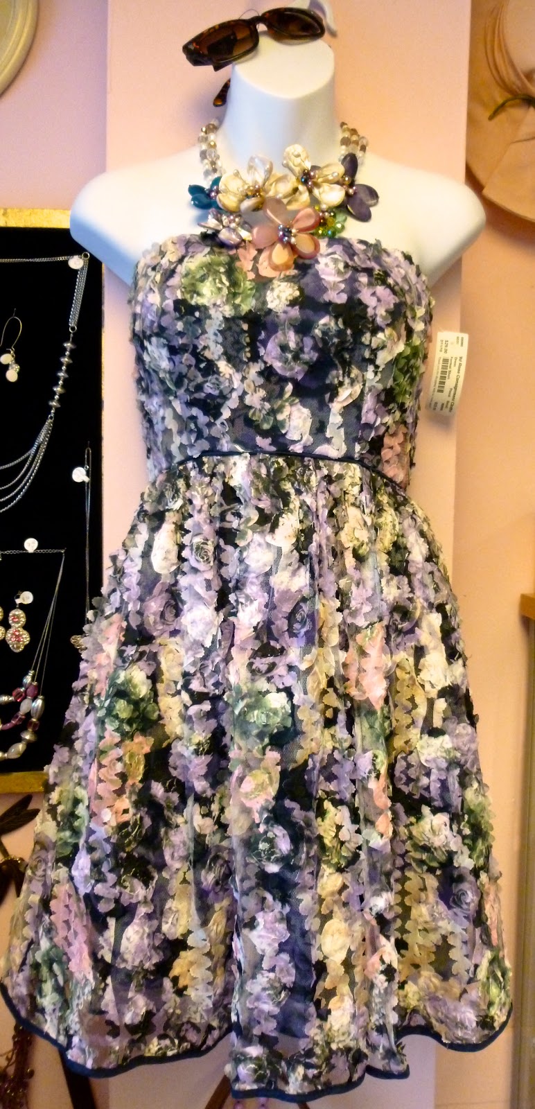 Wild Rose Consignment Clothing | 23 Macdonell St, Guelph, ON N1H 2Z4, Canada | Phone: (519) 763-2233