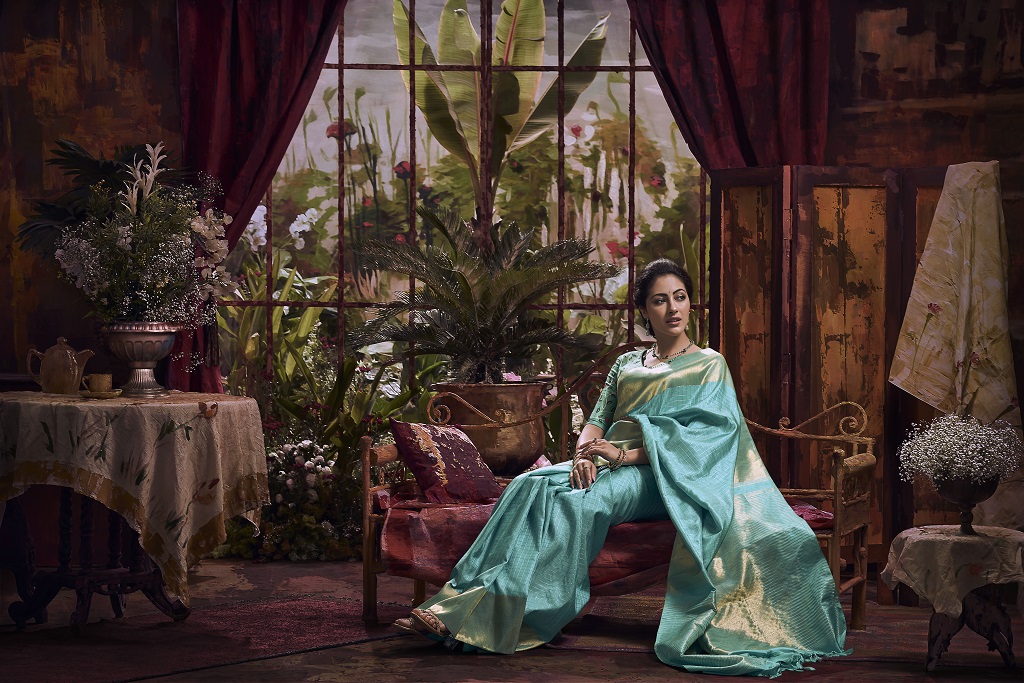 Nalli Silk | 20 New Delhi Dr #75, Markham, ON L3S 0B5, Canada | Phone: (289) 554-9000