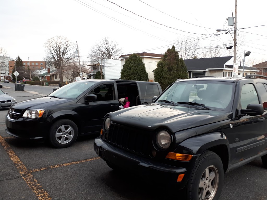 Club Auto Zone Inc | 1310 Boulevard Taschereau, LeMoyne, QC J4P 3M4, Canada | Phone: (877) 459-1343