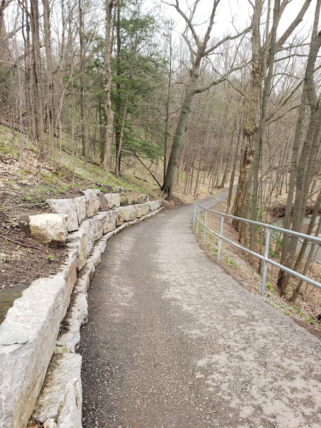 Forest Glade Walkway | Oakville, ON L6H, Canada
