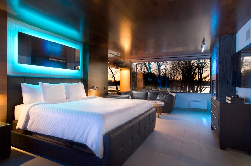 Hôtel Le Finlandais | 125 Boul Labelle, Rosemère, QC J7A 2G9, Canada | Phone: (450) 971-0005