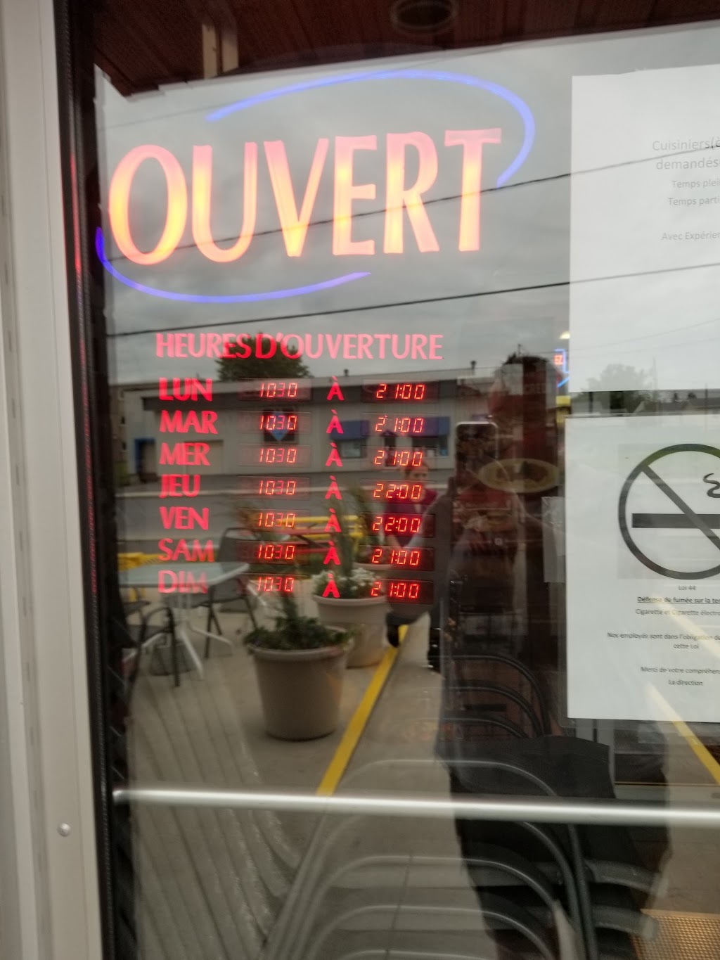 La Belle Province | 175 Rue Ouellette, Marieville, QC J3M 1A5, Canada | Phone: (450) 460-2626