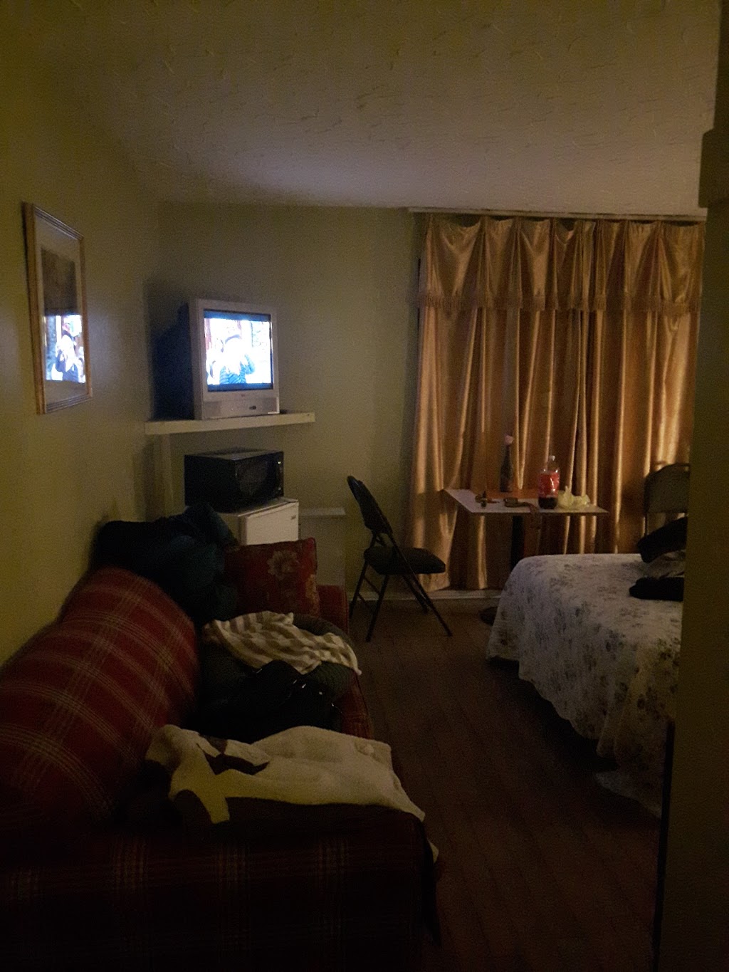 Motel La Siesta De Gascon | 3570 Chemin Gascon, Terrebonne, QC J6X 4J1, Canada | Phone: (450) 477-5341