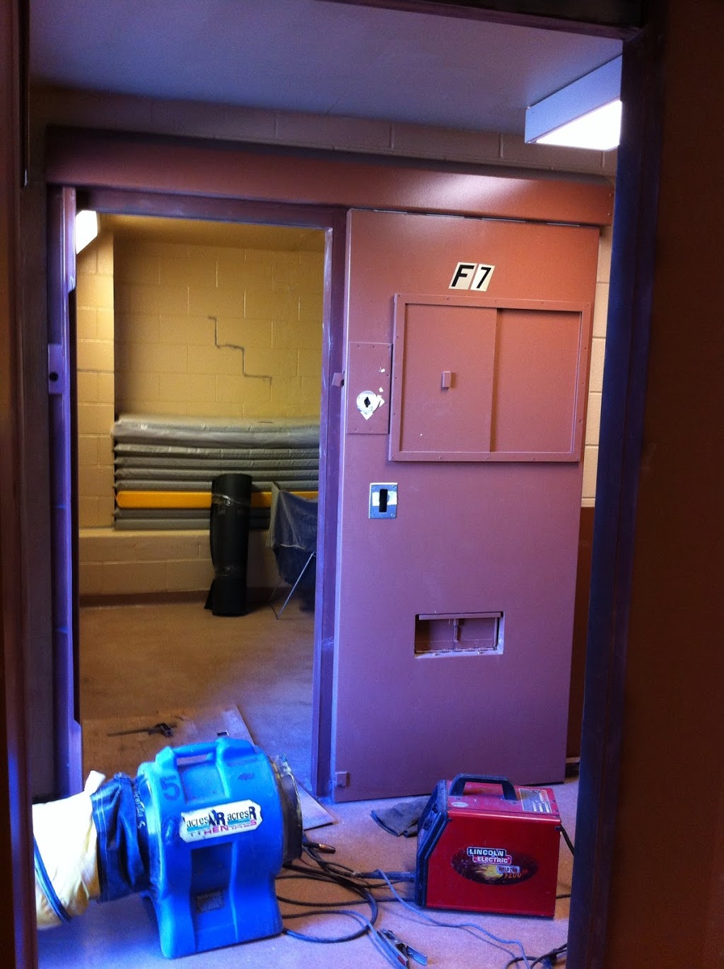 Choicelle Hardware Inc | 1362 Kenney St, Coquitlam, BC V3E 2R2, Canada | Phone: (778) 862-7312