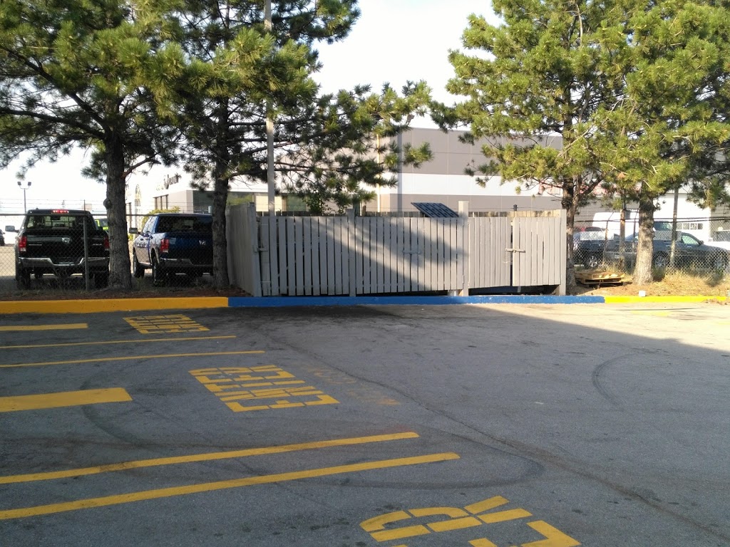 Mr. Lube | 258 Centennial Pkwy N, Hamilton, ON L8E 2X4, Canada | Phone: (905) 664-4343
