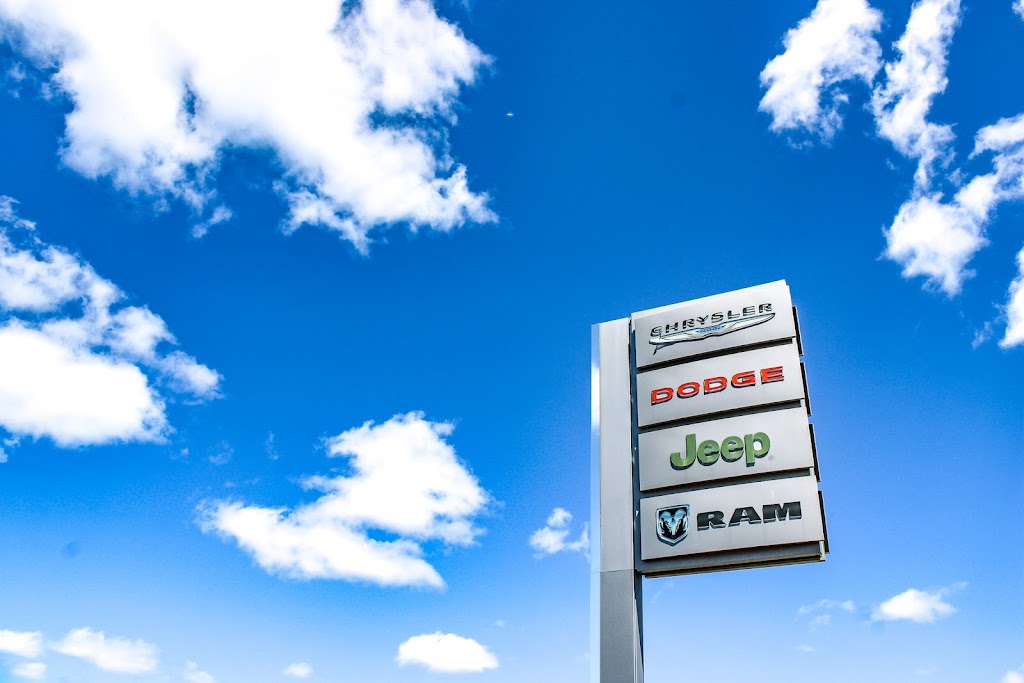 Pembroke Chrysler Jeep Dodge Ram | 1398 Pembroke St W, Pembroke, ON K8A 7M3, Canada | Phone: (613) 735-0634