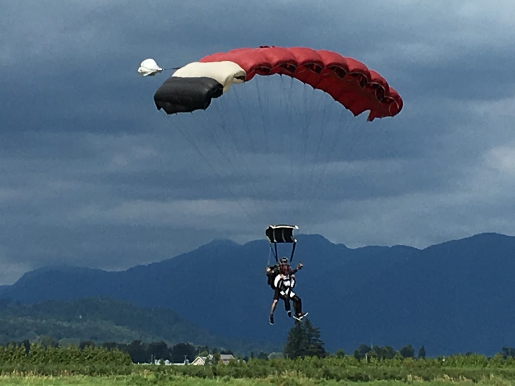 Skydive Vancouver | 5112 Gladwin Rd, Abbotsford, BC V4X 1X8, Canada | Phone: (604) 327-5867