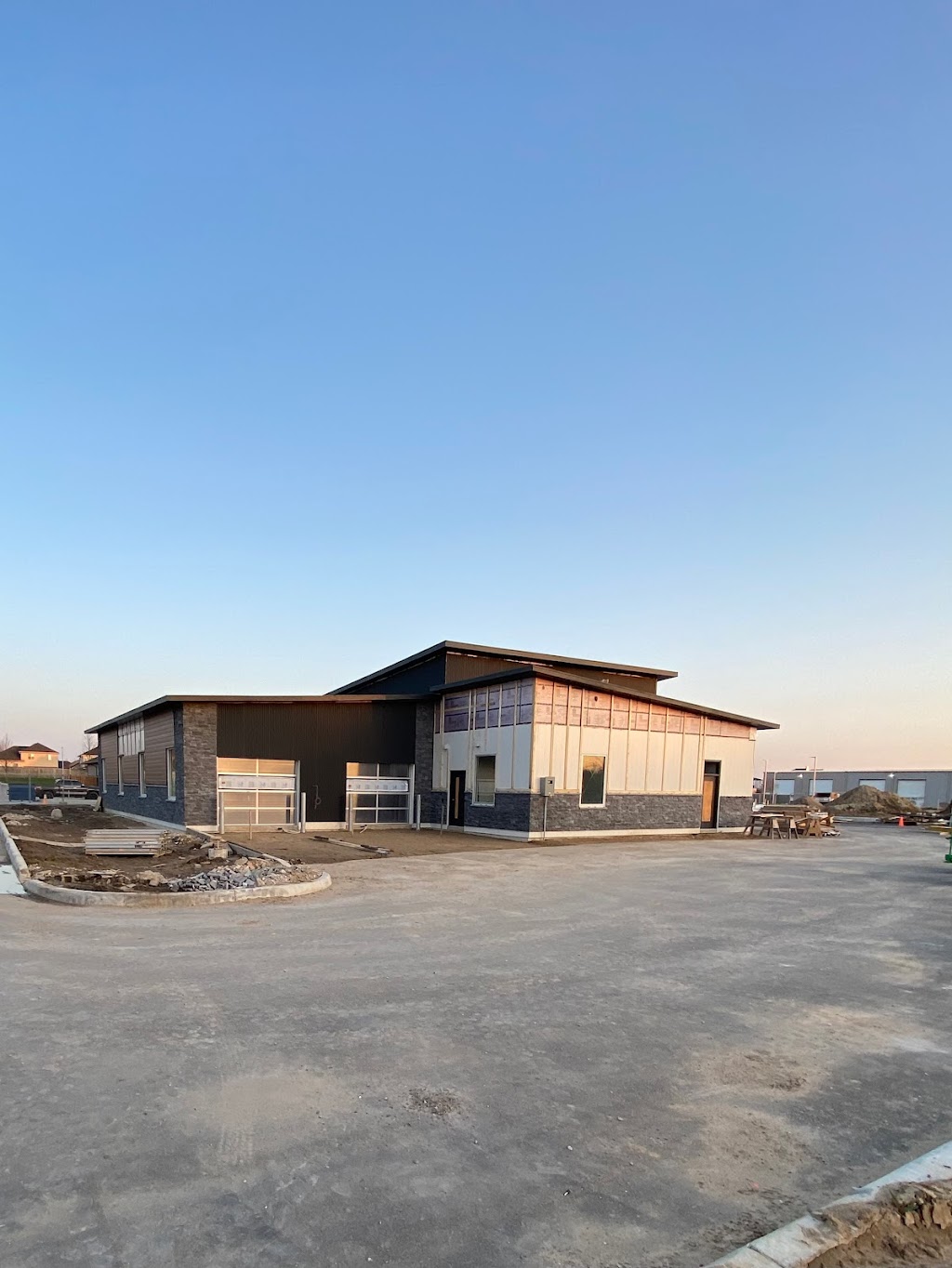 Kilworth Car Wash | 9 Springfield Way, Middlesex Centre, ON N0L 1R0, Canada | Phone: (226) 448-8267