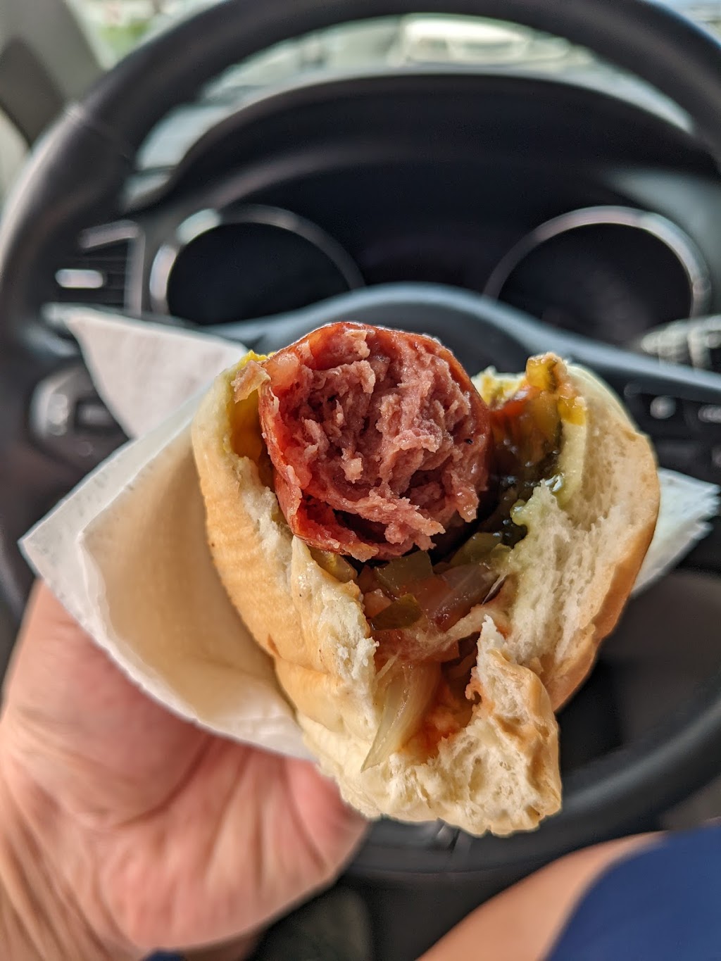 Famous Franks | 4585 Uplands Dr, Nanaimo, BC V9T 6M8, Canada | Phone: (250) 716-3331