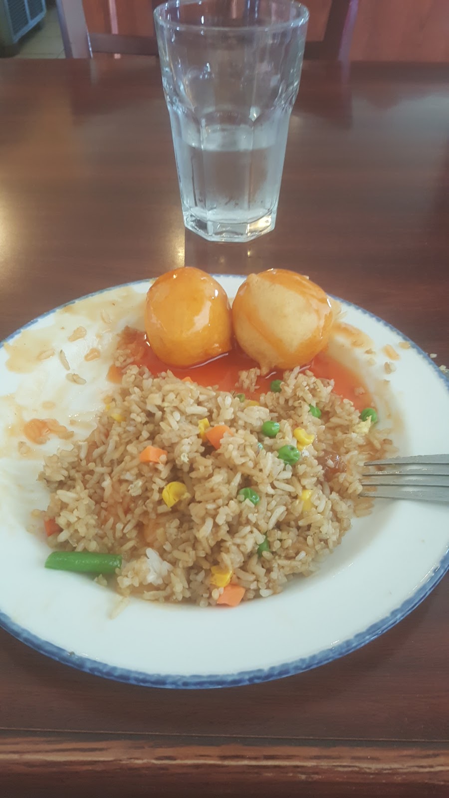 B & T Restaurant | 311 Center St, Langdon, AB T0J 1X1, Canada | Phone: (403) 936-2338