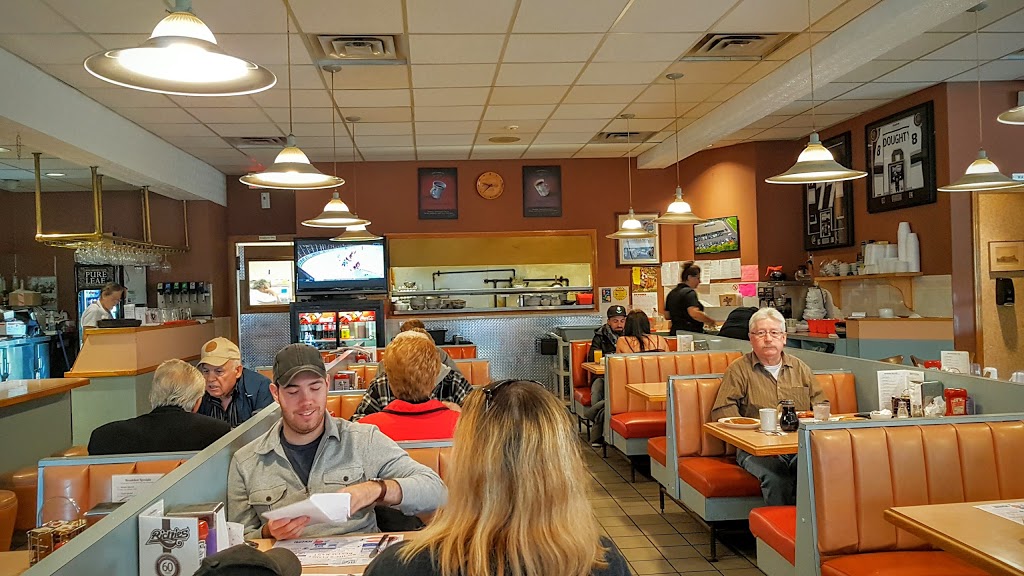 Richies Family Restaurant | 1673 Richmond St #13, London, ON N6G 2N3, Canada | Phone: (519) 660-0650