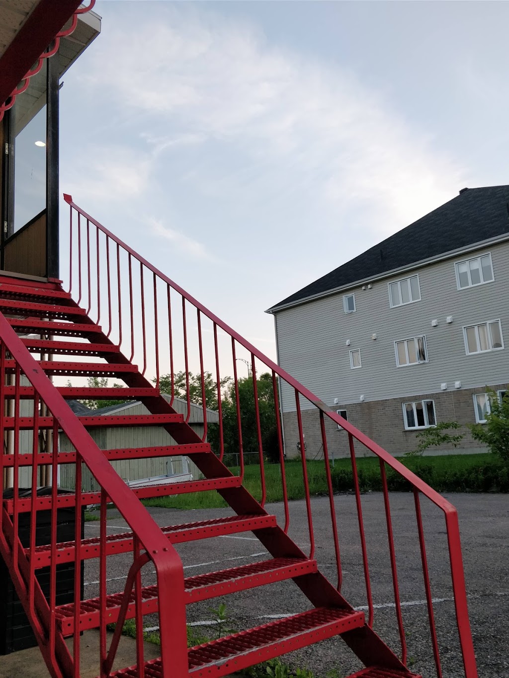 Hotel-Motel Le Régent | 3806 Boulevard Sainte-Anne, Québec, QC G1E 3M3, Canada | Phone: (418) 663-1608