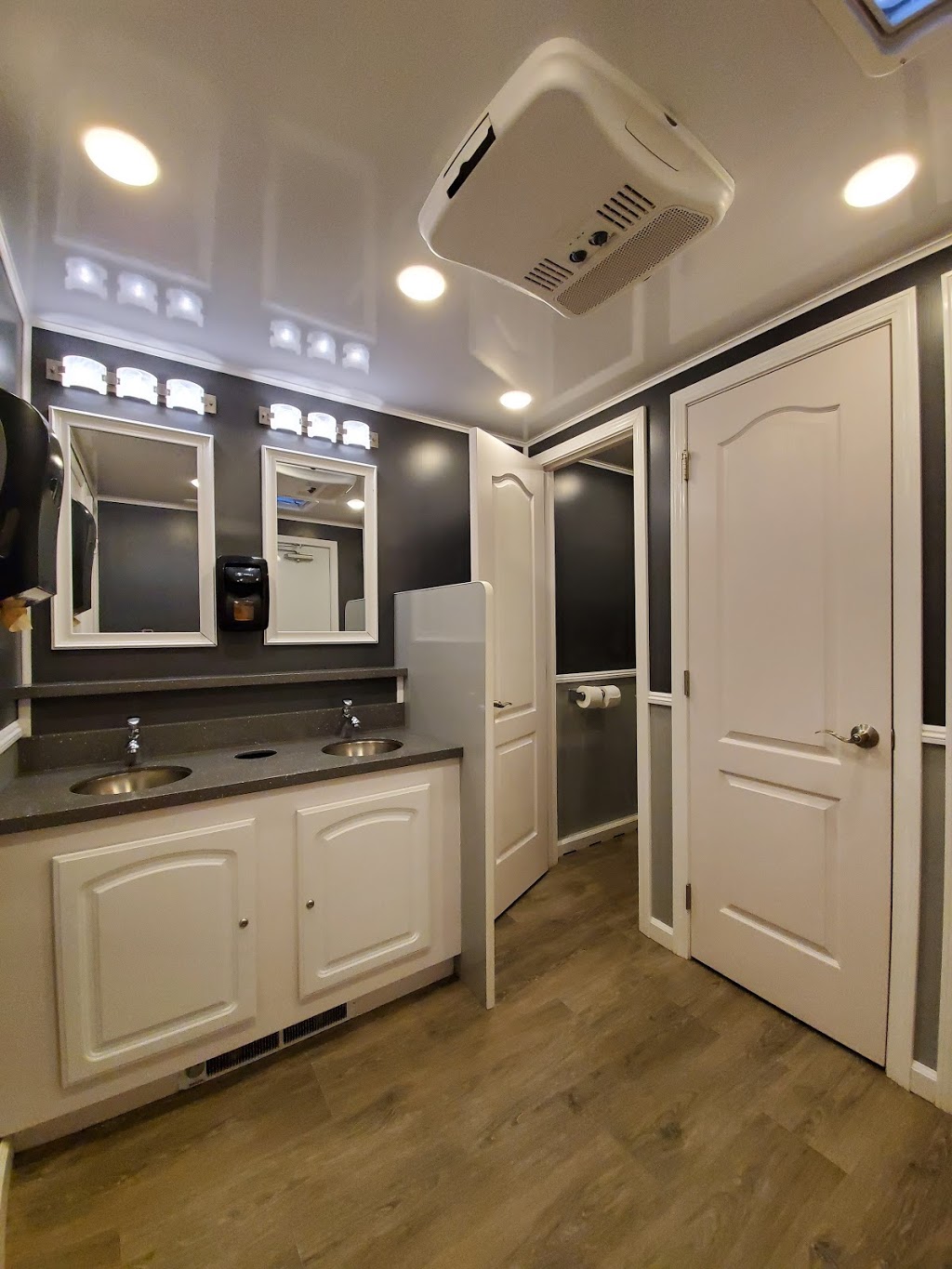 Sunrise Washroom Rentals | 200-3350 260 St, Langley City, BC V4W 1V3, Canada | Phone: (604) 857-1166