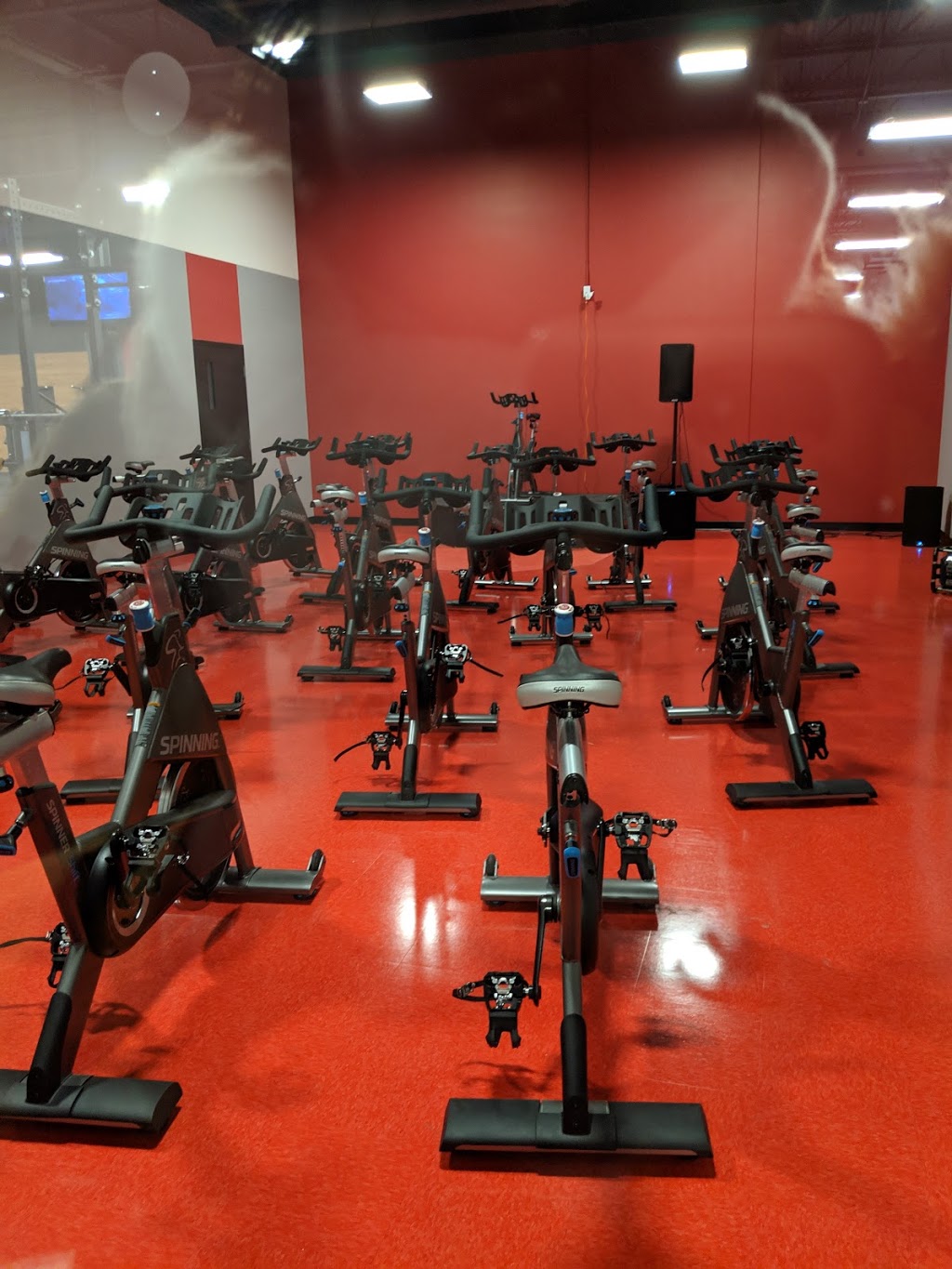 World Gym Brossard | 7250 Boulevard Taschereau, Brossard, QC J4W 1M9, Canada | Phone: (450) 912-4300
