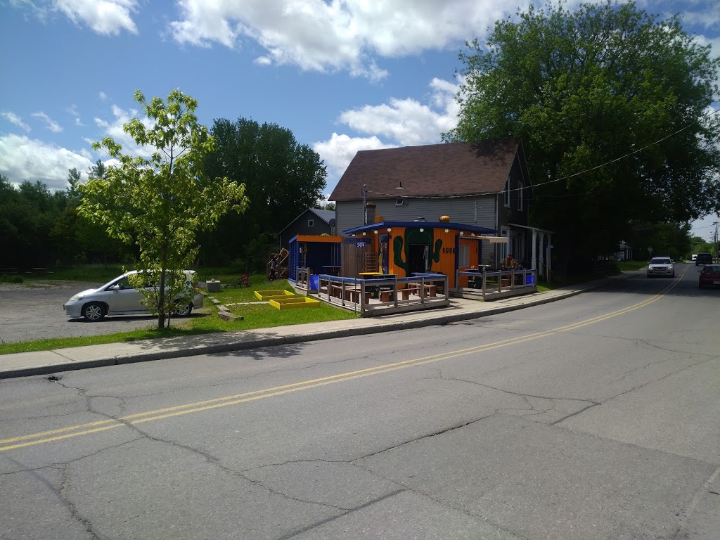 La Cantina Streatery | 5474 Osgoode Main St, Osgoode, ON K0A 2W0, Canada | Phone: (613) 826-3636