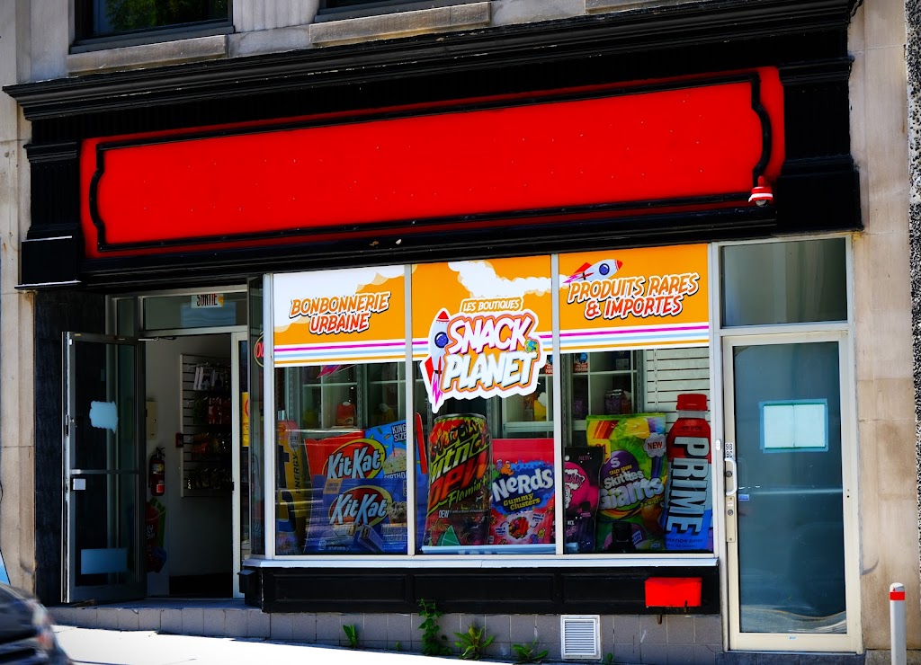 Snack Planet Sherbrooke | 9 Rue Wellington N, Sherbrooke, QC J1H 5A9, Canada | Phone: (819) 300-0795