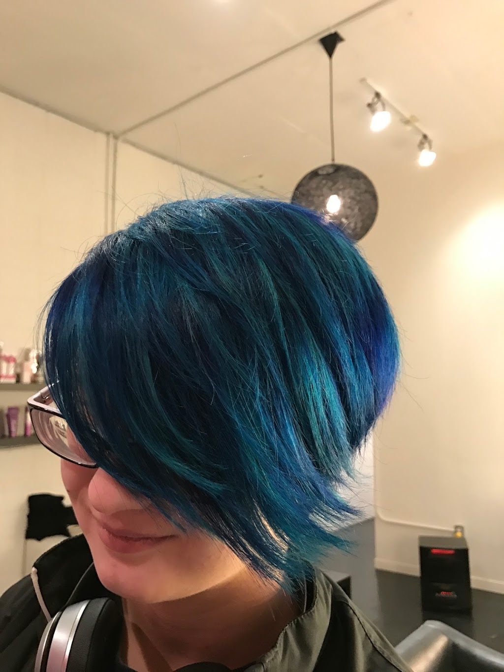 Electric Hair | 641 Mahan Rd Unit 203a, Gibsons, BC V0N 1V8, Canada | Phone: (604) 886-8646