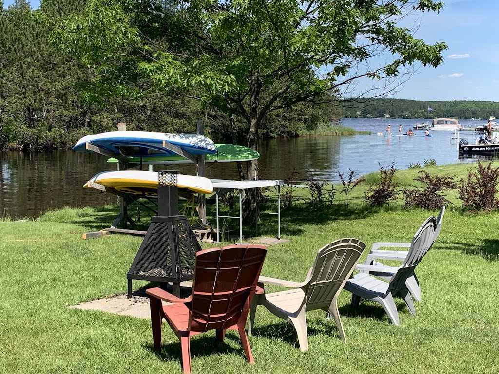 Chalet du capitaine lac Aylmer | 1082 Chem. du Pont Blanc, Beaulac-Garthby, QC G0Y 1B0, Canada | Phone: (819) 806-7589