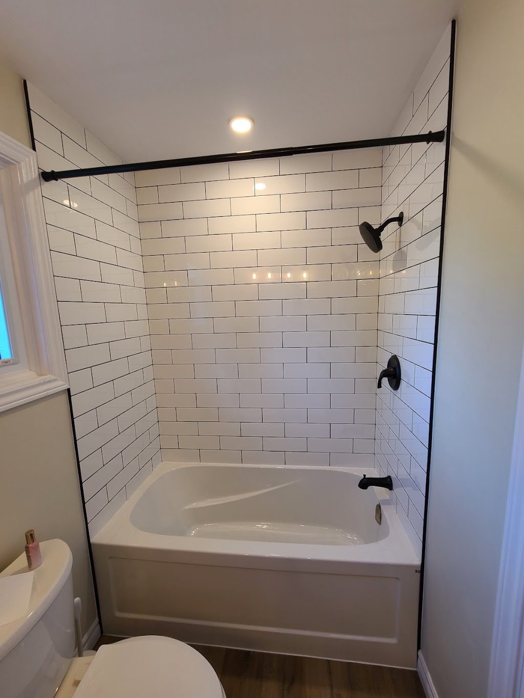 Simply Divine Contracting | 122 Benlock Rd, Grafton, ON K0K 2G0, Canada | Phone: (705) 872-8123