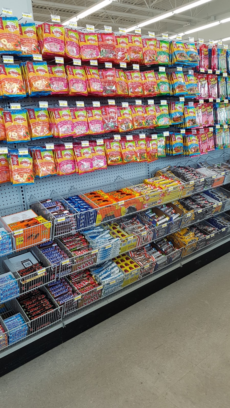 Dollarama | 306 Boulevard Lorrain, Gatineau, QC J8R 1P7, Canada | Phone: (819) 669-0767