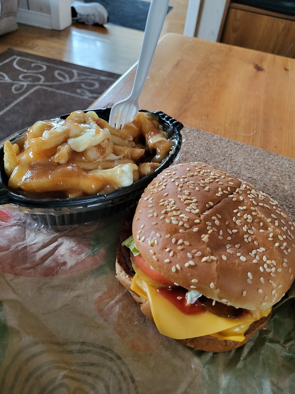 Burger King | 636 Dixon Rd, Etobicoke, ON M9W 1J1, Canada | Phone: (416) 248-0996