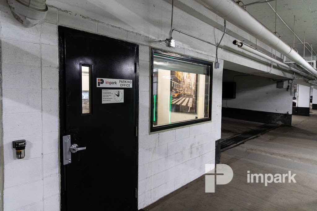 Impark Parking | 555 Sherbourne St, Toronto, ON M4X 1K7, Canada | Phone: (416) 369-1801