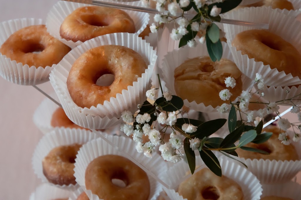 The Carefree Cakery | 292 Denys Ave, Dieppe, NB E1A 1B9, Canada | Phone: (506) 233-2253
