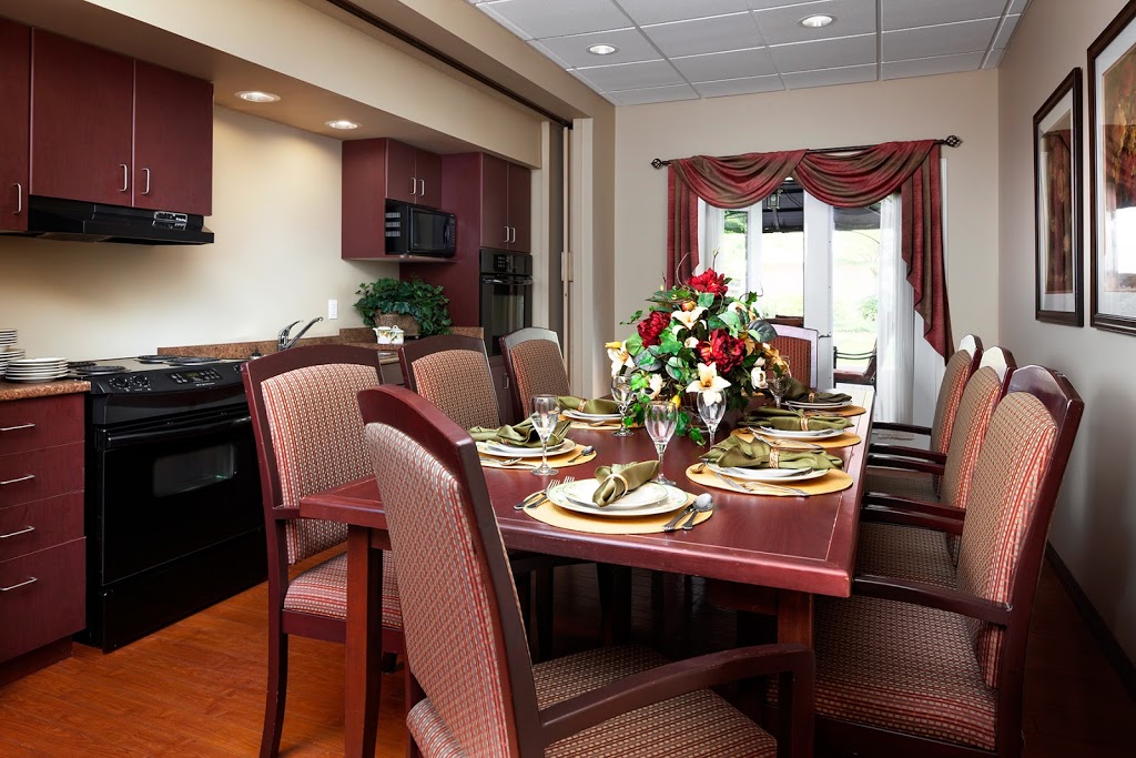 Revera Fleetwood Villa | 16028 83 Ave, Surrey, BC V4N 0N2, Canada | Phone: (604) 590-2889