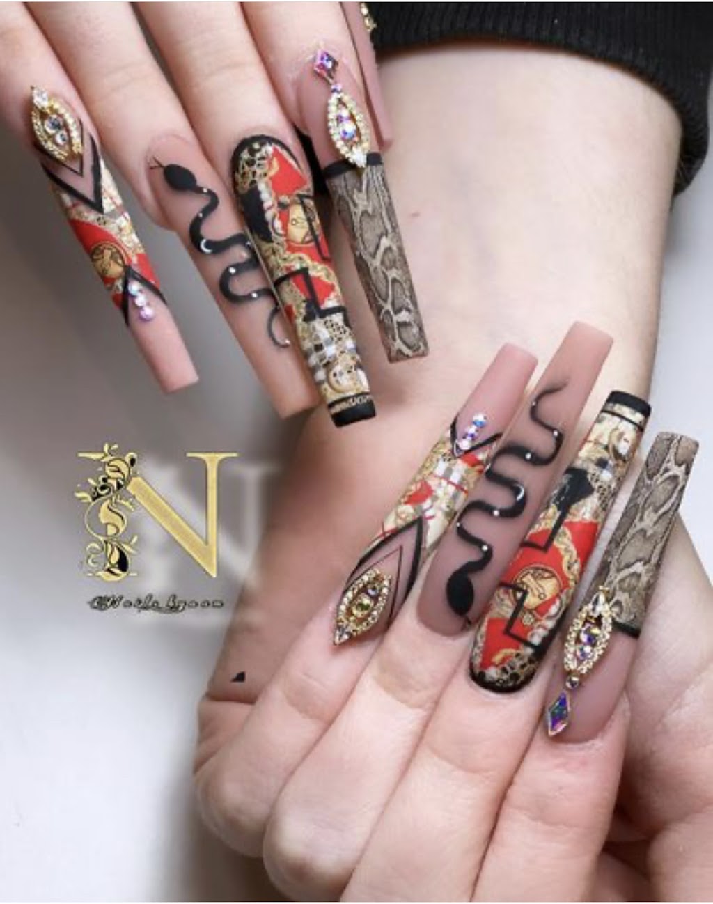studio_nailsbynam | 321 Cresthaven Dr, Nepean, ON K2G 6W3, Canada | Phone: (343) 543-9999