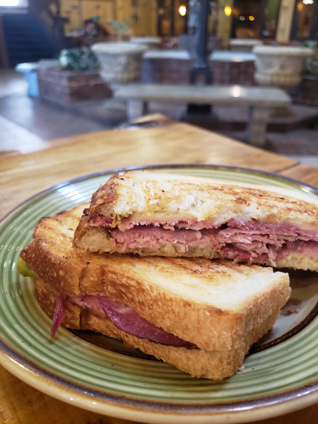 Shirlee Bird Cafe | Sycamore Square, 1200 Harris Ave #100, Bellingham, WA 98225, USA | Phone: (360) 746-2288