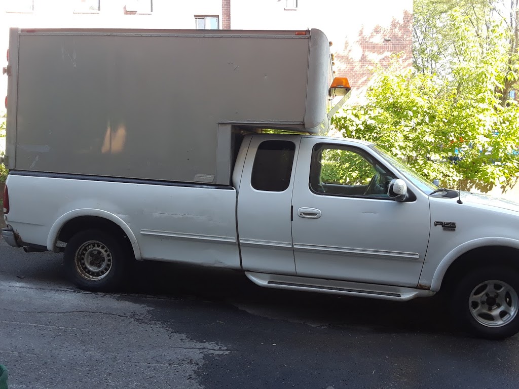 s-p-transport | 2555 Avenue Aird, Montréal, QC H1V 2W8, Canada | Phone: (514) 710-0983