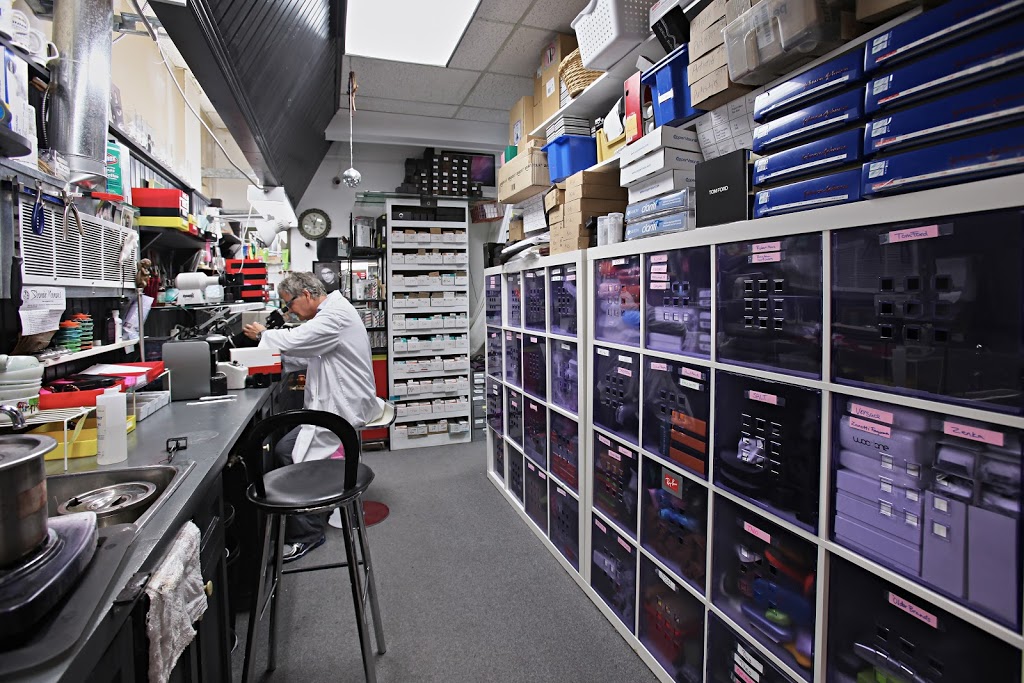 Westdale Optical Boutique | 1050 King St W, Hamilton, ON L8S 1L5, Canada | Phone: (905) 525-0788